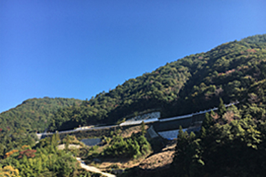 椛川ダム付帯県道