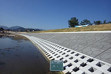 新川改修工事